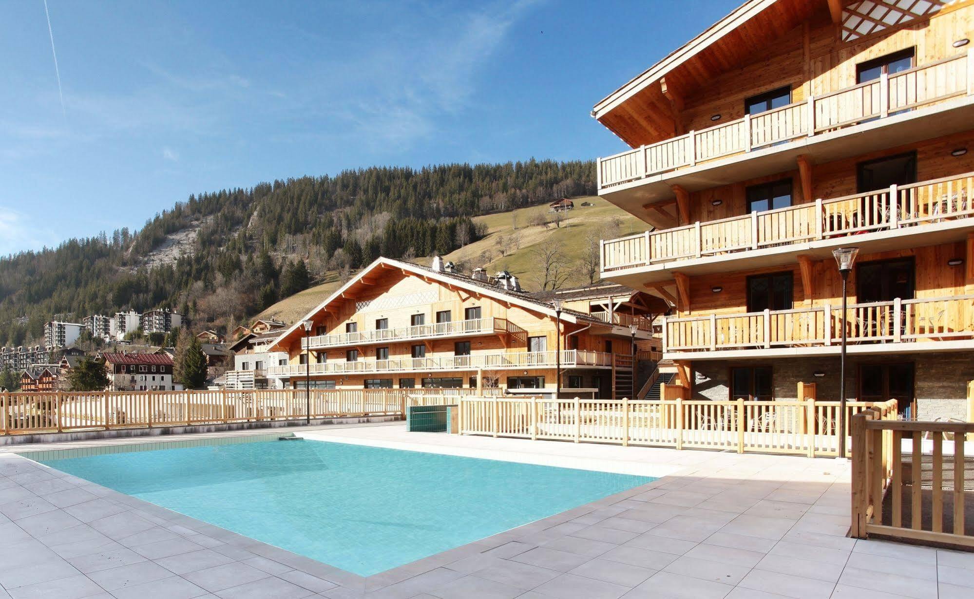 Prestige Odalys Mendi Alde Aparthotel 4*